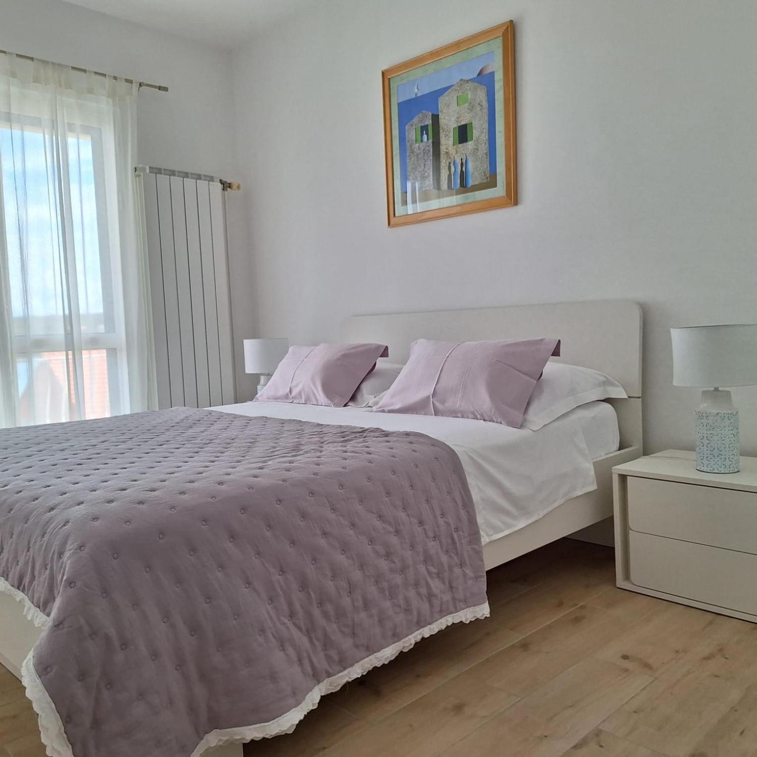 Ceratonia Apartments Loviste Luaran gambar